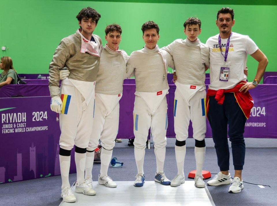 Echipa masculină de sabie a României a fost medalită cu argint la Mondialele de juniori