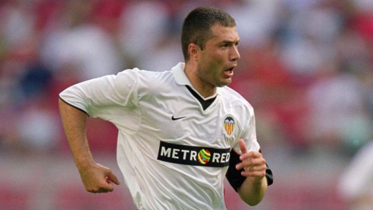 Cei de la Valencia i-au urat ”la mulți ani” lui Adrian Ilie, dar au încurcat pozele. Gafă pe pagina de Facebook a ”liliecilor”