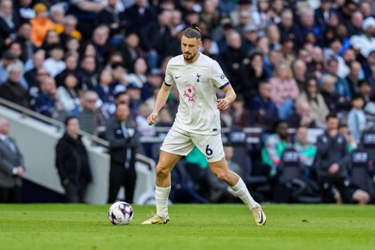 Radu Drăgușin poate juca în cel mai important meci al sezonului pentru Tottenham. Accidentarea care a schimbat tot
