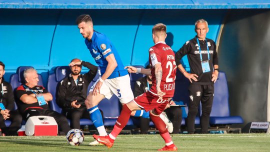 Farul – Rapid 3-1. Campioana a ajuns la trei victorii consecutive și revine pe locul 2. Rapidiștii, tot mai departe de obiectivul stabilit