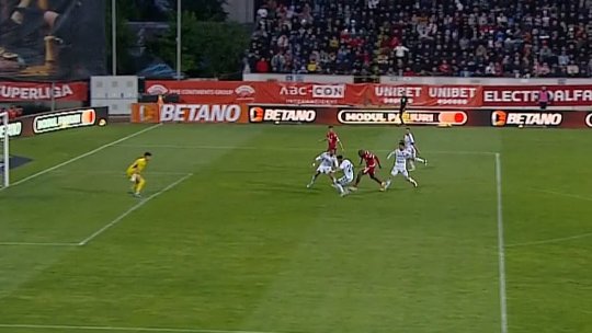 "Liniile sunt neconcludente, nu avem reluări!" Gol anulat lui Dinamo, iar imaginile din camera VAR nu au apărut