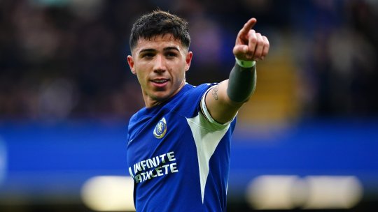Enzo Fernandez, prima fotografie de pe patul de spital după operaţie! Mesajul transmis de starul de la Chelsea