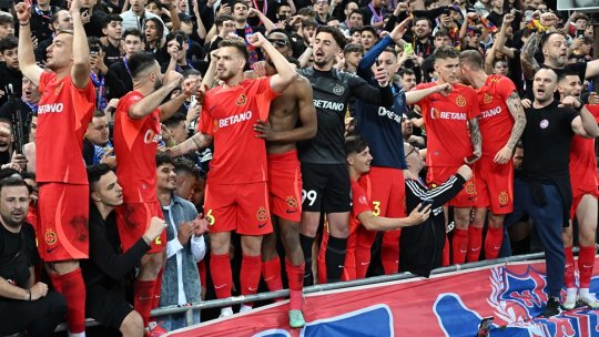 Cum arată trofeul de campioană pe care-l va primi FCSB. Au fost anunțate ziua și ora la care jucătorii lui Charalambous vor primi medaliile de campioni