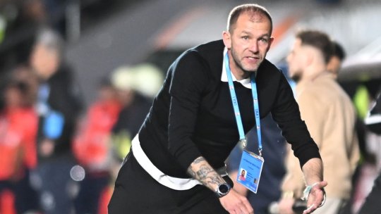 Momentul în care Bogdan Lobonț s-a enervat la flash-interviu după Rapid - Universitatea Craiova 1-2: "De unde știți voi?"