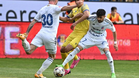 Suporterii Petrolului s-au răfuit cu jucătorii proprii după eșecul cu Botoșani: ”Dacă ne băgați în 'B', vă rupem picioarele”