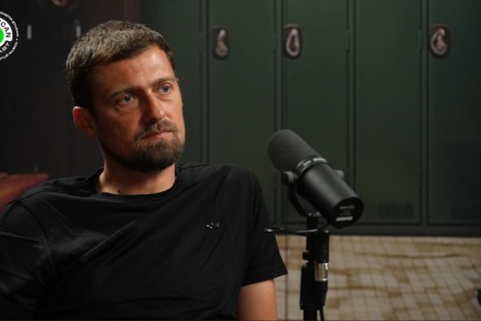Număr incredibil de tricouri deținut de Gabi Tamaș: "Unui singur jucător i-am cerut să mi-l dea. De ce să risc să-mi spună <nu ți-l dau, dă-te-n p***a mă-tii!>?”