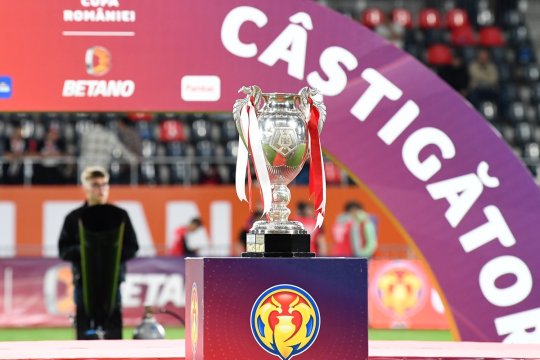 Programul semifinalelor din Cupa României! Cine este singura echipă care joacă doar pentru trofeu, nu și pentru cupele europene