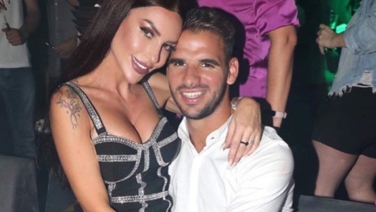 Intrigi amoroase la CFR Cluj. Jucătorul care a grăbit plecarea lui Adi Mutu ar fi fost văzut în club cu două femei, deși era însurat. Soția lui a aflat și a reacționat