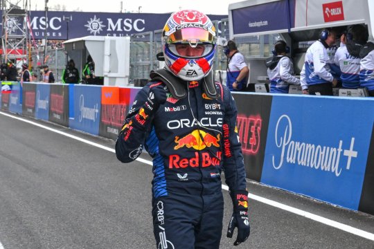 Max Verstappen pleacă din pole-position în cursa de la Suzuka. Lando Norris și Charles Leclerc, piloții care au surprins în calificări