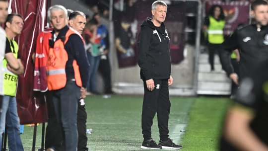 Suporterii Rapidului, mesaj clar către Bergodi și fotbaliști: ”Să procedeze ca Mutu și să plece” / ”Pe vremuri fanii săreau pe teren”