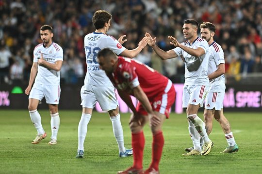 Trebuia anulat golul marcat de Oțelul în fața lui Dinamo? Imaginile care pot stârni controverse în Superligă