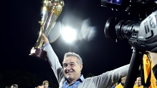 Adi Mutu nu este impresionat de ”antrenorul” Gigi Becali: ”Ia titlul și el, își face damblaua. În 9 ani a luat un campionat, CFR a luat 5. Aici e diferența”