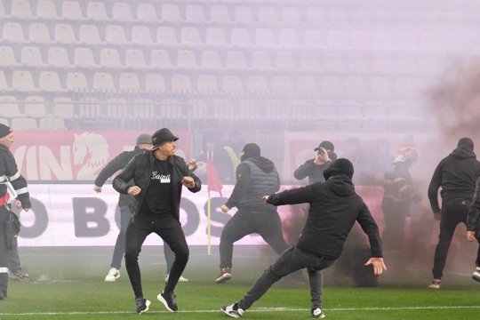 A venit decizia Comisiei de Recurs pentru Dinamo și UTA. Cele două cluburi mai pot merge doar la TAS