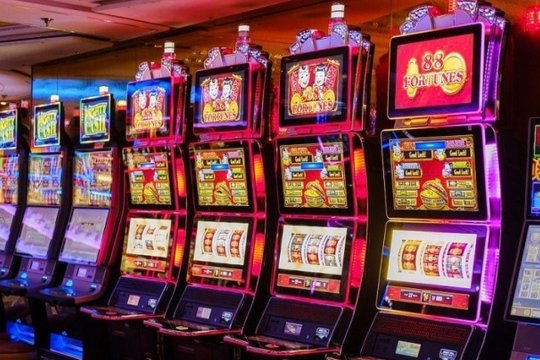 ”Păcănelele” au fost interzise în mai multe localități din România! În ce orașe mai sunt permise