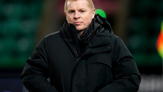 PORTRET: Viața tumultoasă a celui care ar putea antrena Rapidul. Cum a primit Neil Lennon o bombă prin poștă și de ce este dat în judecată de mama fetei lui