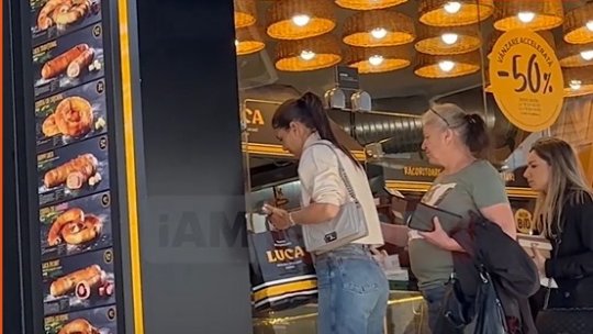 Sorana Cîrstea și-a luat Porsche-ul și a mers la covrigărie. Imagini spectaculoase surprinse în București cu locul 32 WTA