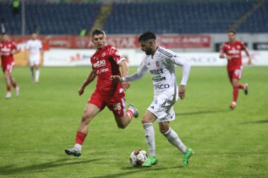 Ofertă îndrăzneață din partea conducerii unui club din Superligă: ”Îi propunem prelungirea și dacă retrogradează!”