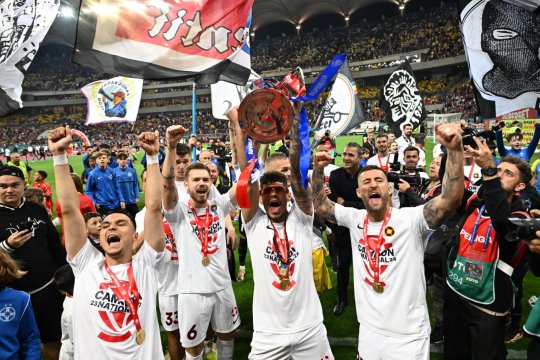 Drumul către Champions League. Vești proaste pentru FCSB, chiar în seara când au sărbătorit titlul