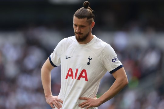 Radu Drăgușin ar putea pleca în vară de la Tottenham. Destinație surpriză pentru internaționalul român