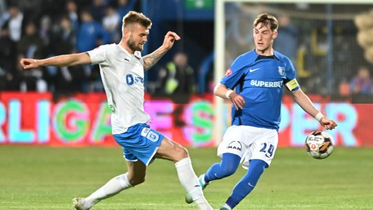 Farul - Universitatea Craiova 3-1, ACUM, pe iAMsport.ro. Mitriță reduce diferența dintr-un penalty dictat după consultarea VAR