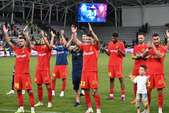 A venit confirmarea! Primul nume nou care se va prezenta la reunirea campioanei FCSB: "L-am lăsat să termine campionatul"
