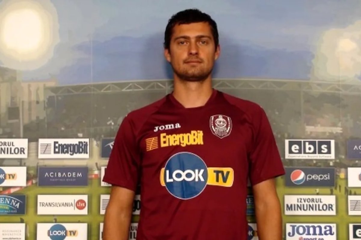 Gabi Tamaș, în tricoul celor de la CFR Cluj, formație la care a rezistat doar 6 zile