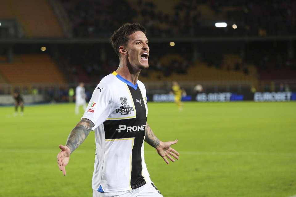 Parma a plătit pentru Dennis Man suma de 11 milioane de euro