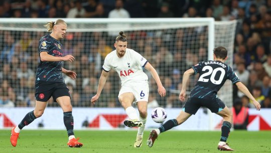 Fostul antrenor al lui Drăgușin a analizat prestația românului din partida cu Manchester City