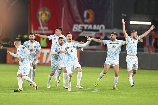 Corvinul își pierde golgheterul! A semnat cu o echipă de play-off și va juca în Liga 1