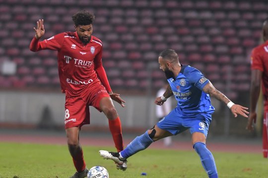 Edjouma ar putea juca în Liga 1, însă nu la FCSB. Clubul care îl vrea pe mijlocașul de la Bari