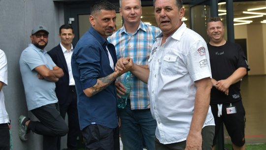 Prima reacție a lui Lăcătuș după ce Steaua a lansat ofensiva împotriva FCSB: ”Un lucru bun! Sunt curios ce se întâmplă”