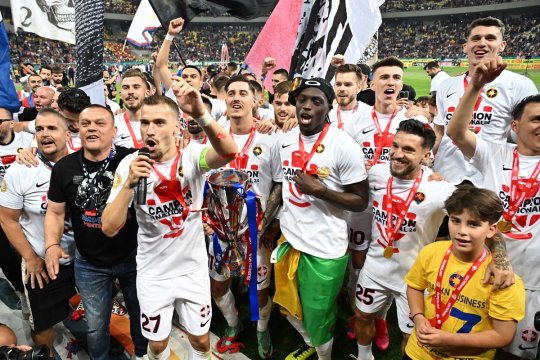 Strategia roș-albaștrilor, dată peste cap de ultima veste primită de oficiali. FCSB pierde un om important pentru campania de Champions League
