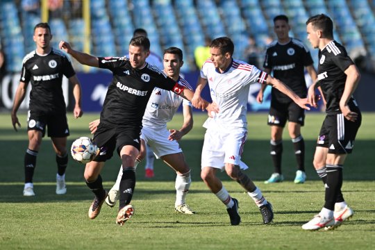 Oțelul Galați - U Cluj 0-2. ”Șepcile roșii” trec de Oțelul și joacă ultimul act pentru Conference League cu Universitatea Craiova