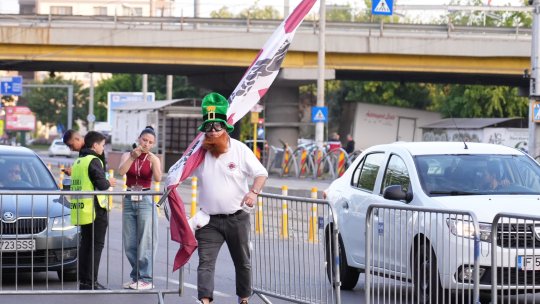 Neil Lennon a câștigat deja primul fan din Giulești! Mesaj amuzant trimis de susținătorul cu o ținută ieșită din comun