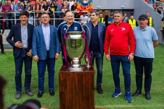 Victor Pițurcă a dat verdictul. Cine a fost cel mai mare fotbalist din istorie: ”A fost fantastic, a fost peste toți”