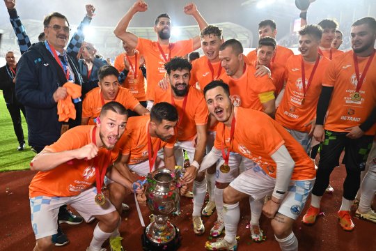 OFICIAL | Cel mai bun jucător de la revelația Corvinul vine în Superliga. Cu cine a semnat