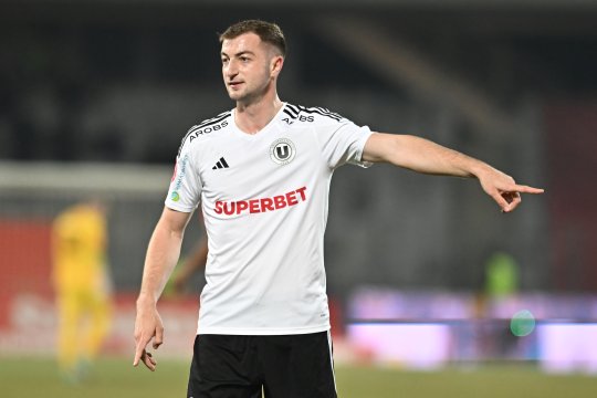 OFICIAL | Daniel Popa a semnat cu FCSB. Ce salariu va avea fostul atacant dinamovist
