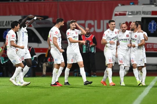 Hermannstadt pierde doi jucători în favoarea unui adversar din Liga 1
