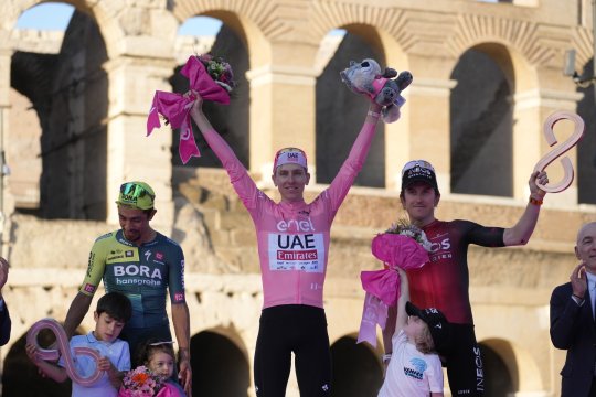 "Il Giro" și-a aflat câștigătorul. Tadej Pogacar s-a impus în cursa din Italia