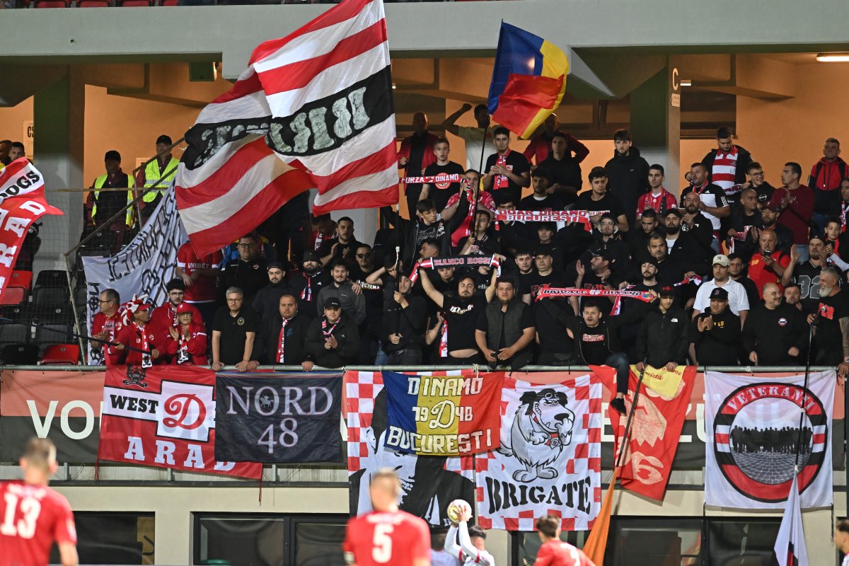Suporterii lui Dinamo la Csikszereda