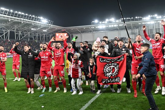 OUT de la Dinamo! Primul jucător care pleacă după sezonul dezamăgitor al "câinilor"