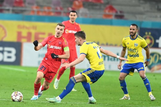 Universitatea Craiova negociază cu un fotbalist exponențial din Superliga
