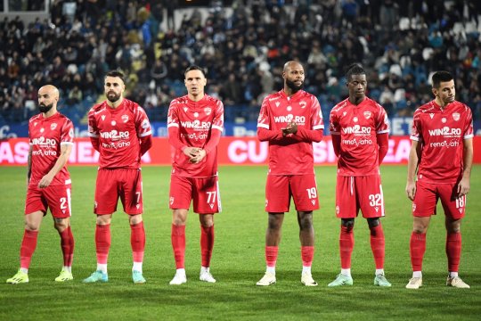 OFICIAL | Dinamo s-a despărțit de șase jucători dintr-un foc: ”Nu rămâne decât să le mulțumim că au purtat, cu mândrie, tricoul”