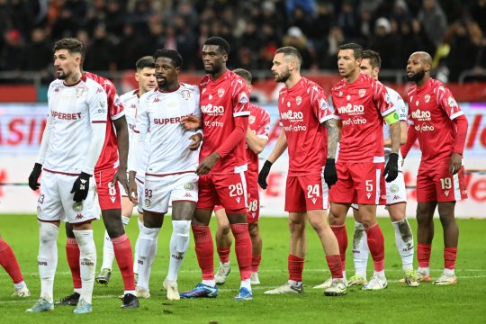 Dinamo insistă, însă Rapid stă la pândă. Duel pe piața transferurilor între rivali