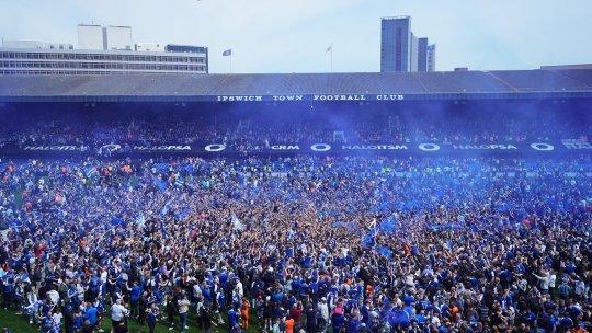 Revenire în Premier League după 22 de ani! Cele două echipe care au promovat în prima ligă a Angliei