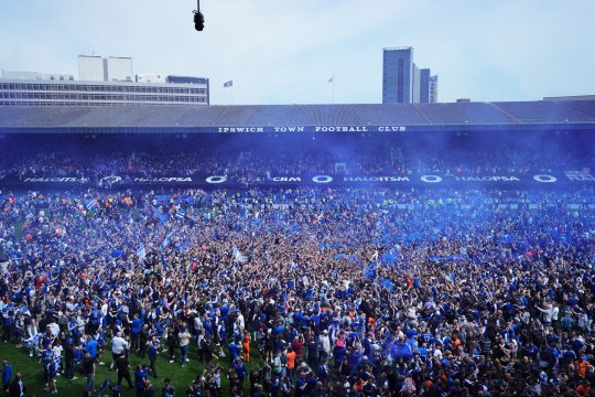 Revenire în Premier League după 22 de ani! Cele două echipe care au promovat în prima ligă a Angliei