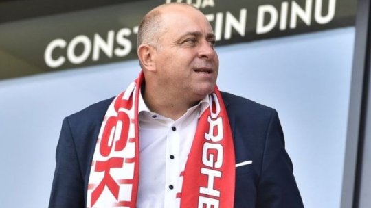 Dioszegi încearcă să îl convingă pe jucătorul dorit de Dan Petrescu: ”Mi-ar părea rău dacă l-ar lua CFR!”