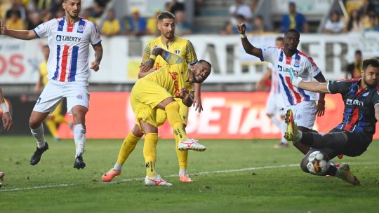 Petrolul Ploiești - Oțelul Galați 2-1, ACUM, pe iAMsport.ro. ”Lupii galbeni” scapă de retrogradare