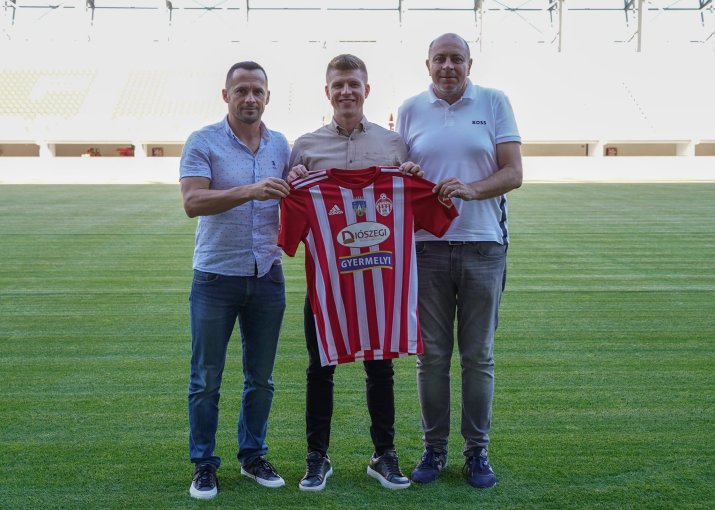 Mijlocașul David Siger (33 de ani) este internațional maghiar, cu 14 selecții în prima reprezentativă