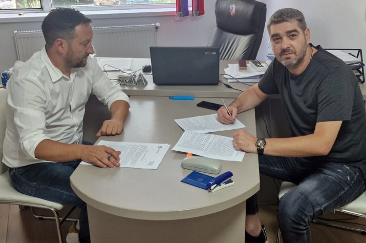 Ciobotariu (53 de ani) a mai pregătit formația din nordul Moldovei în stagiunea 2018-2019